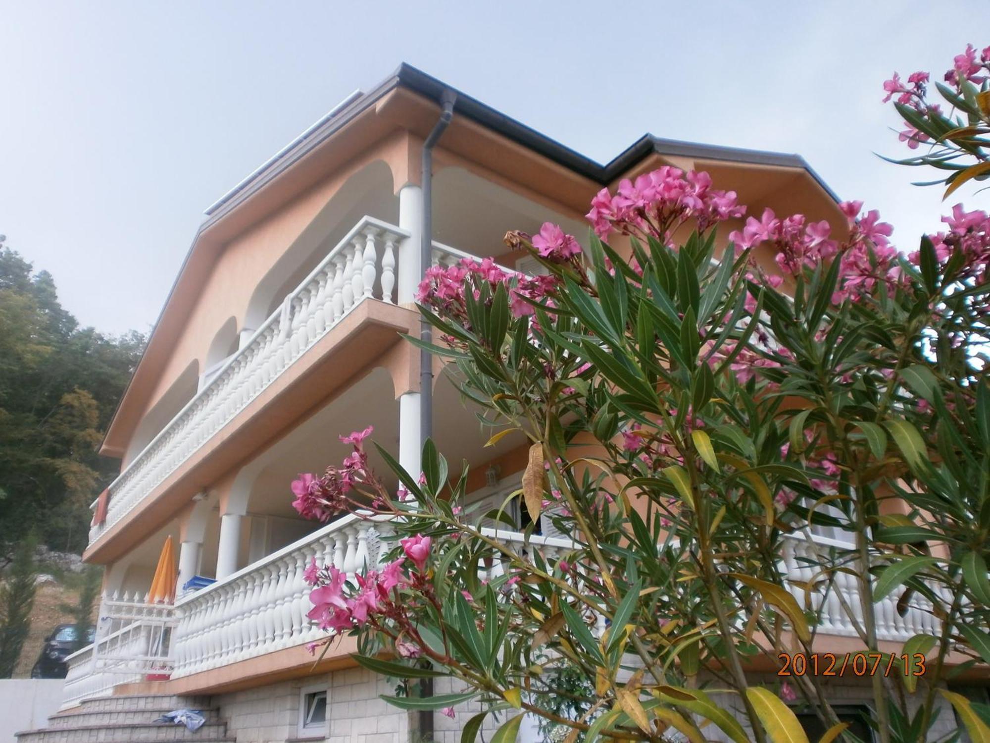 Apartments Viktorija Omišalj Dış mekan fotoğraf